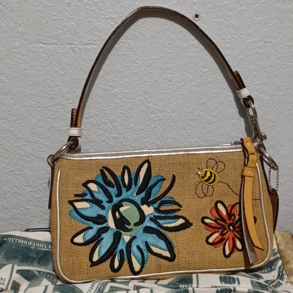 Bumble bee flower coach hand bag